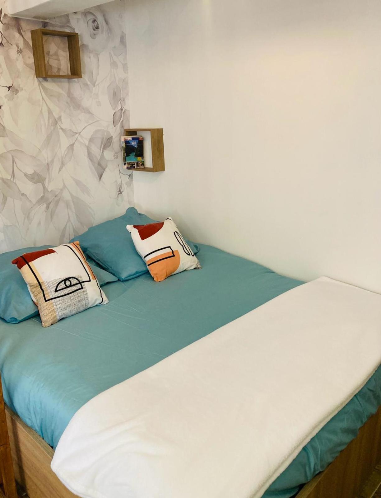 Appart'Hotel Au Pradet Le Pradet Bagian luar foto
